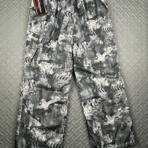 ZeroXposur Men's Black and Gray Cargo Pants